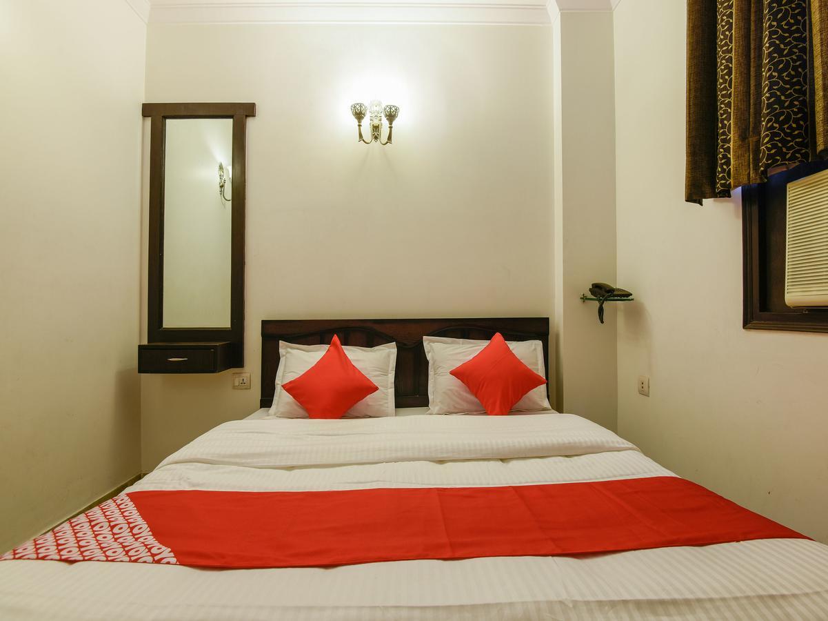 Hotel Amrit Villa Δελχί Εξωτερικό φωτογραφία