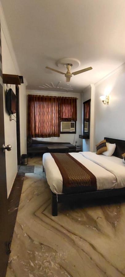 Hotel Amrit Villa Δελχί Εξωτερικό φωτογραφία